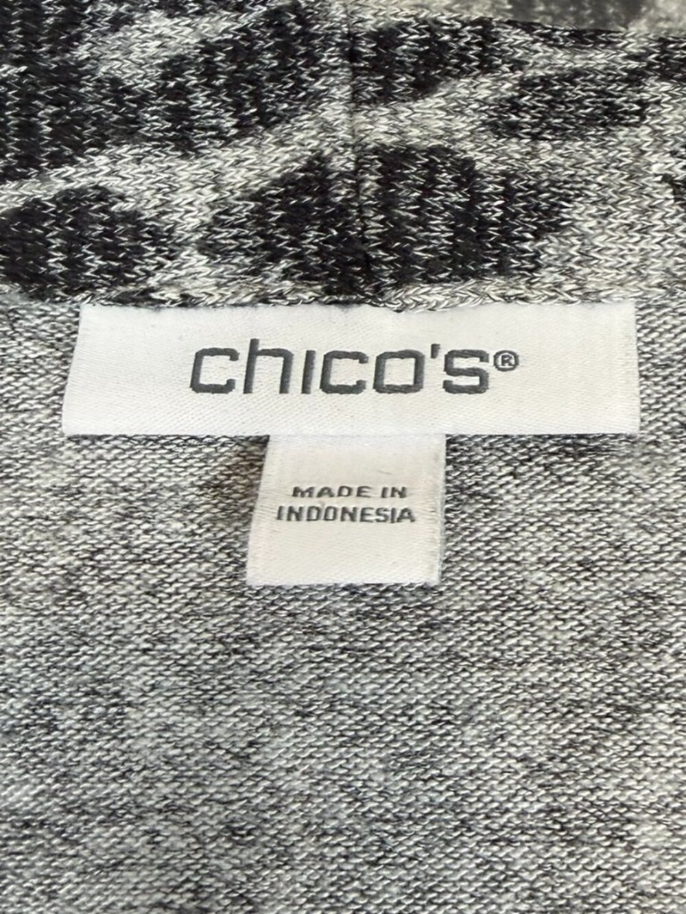 Chico's Gray Black Animal Print Tie Front Lightweight Cardigan Size 3 XL - Picture 8 of 9